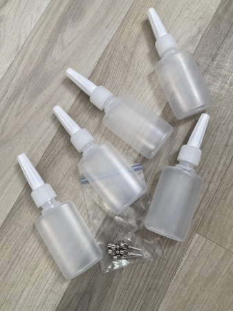 23282 Набір ємностей зі змінними насадками